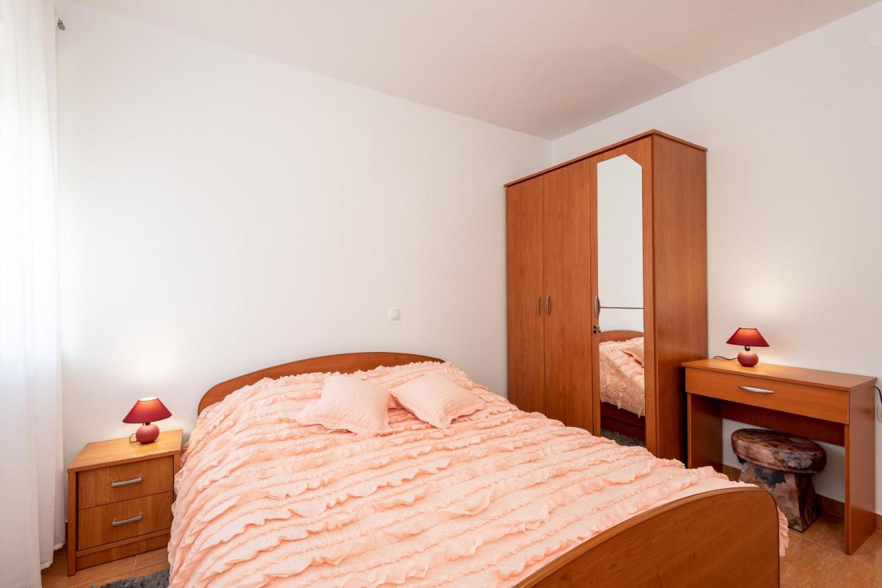 Apartman Galov Metkovic Luaran gambar