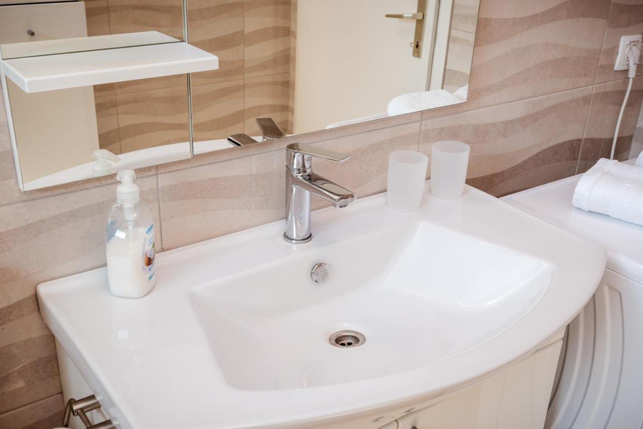 Apartman Galov Metkovic Luaran gambar